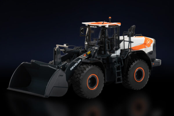 IMC 16-1015 - Delevon DL420 Concept - Image 2