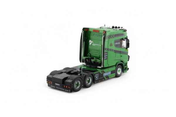 Tekno 87719 - Russel Truckshow 2025 - Image 3