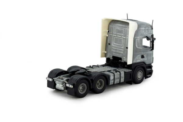 Tekno 85074 - Scania R5 Topline 6x2 long tractor chassis kit - Image 5