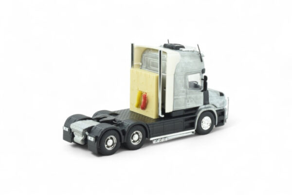 Kit 1 - Tekno 87795 - Scania T cab Build Kit (RHD) - Image 3