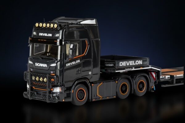 IMC 16-1029 - Develon Scania with 4 Axle Step Frame - Image 4